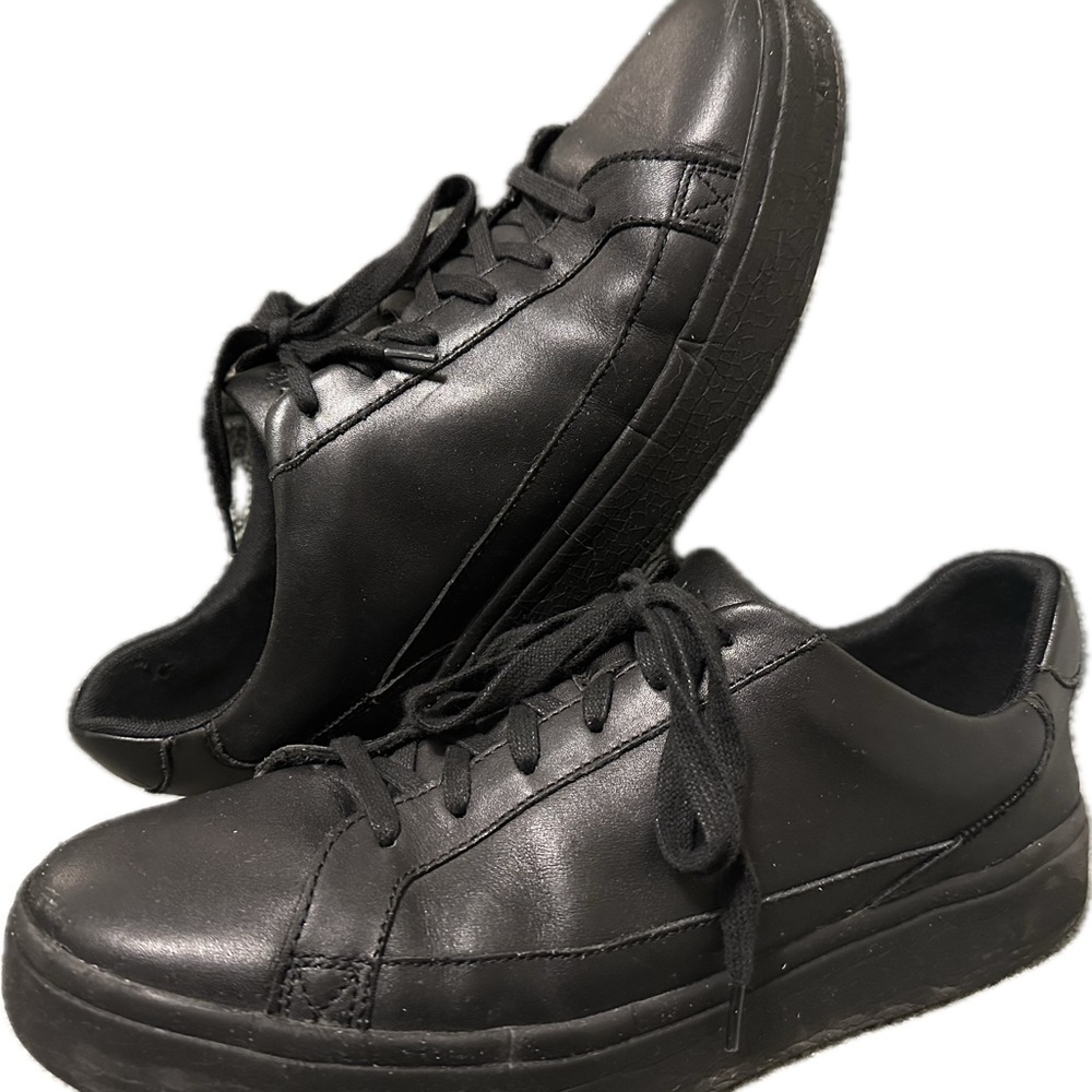 Kizik Vegas men’s 12